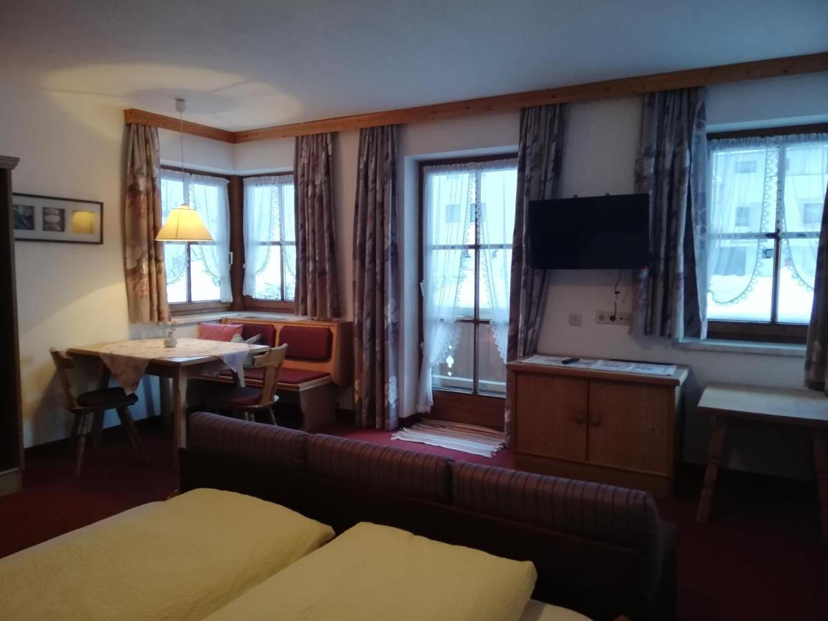 Haus Alpengruss Hotel Sankt Leonhard im Pitztal Luaran gambar